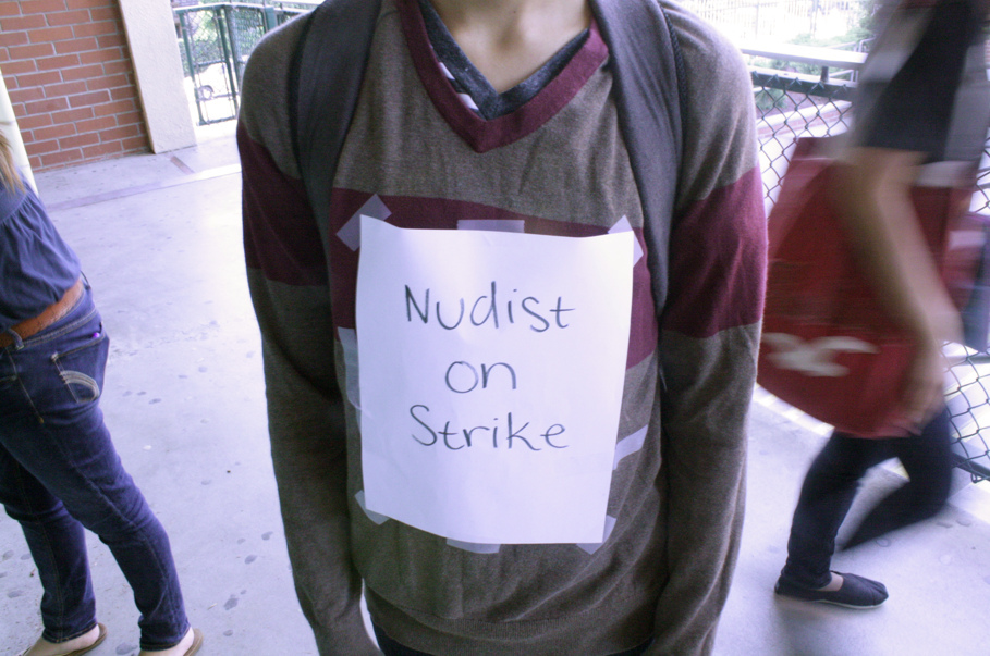 costume
