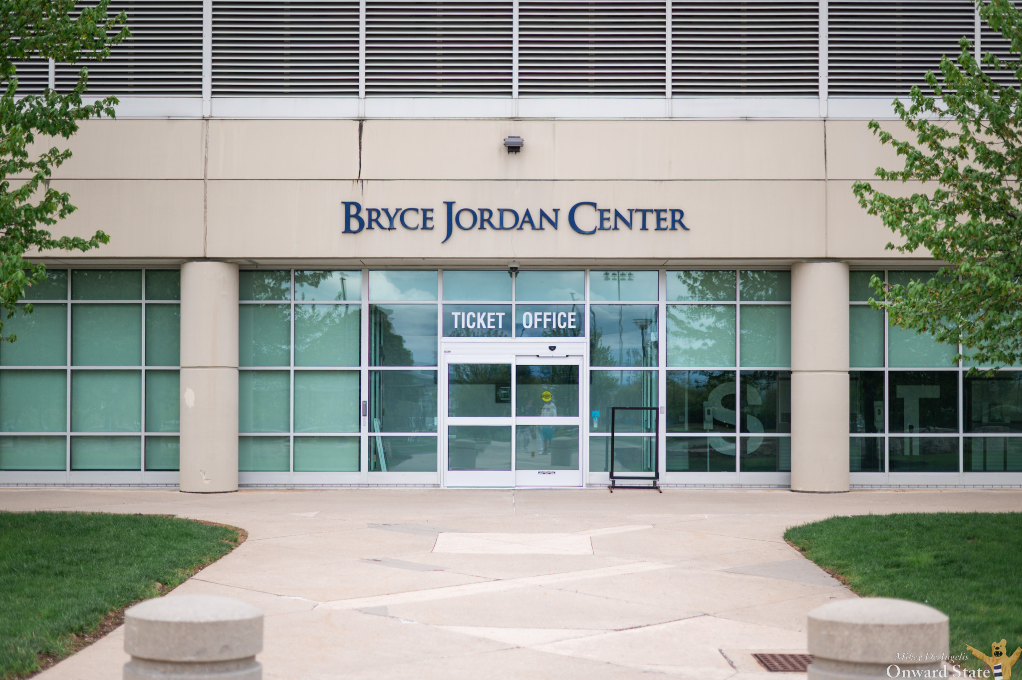 Cole Swindell & Gabby Barrett To Perform Free Concert At Bryce Jordan Center May 23