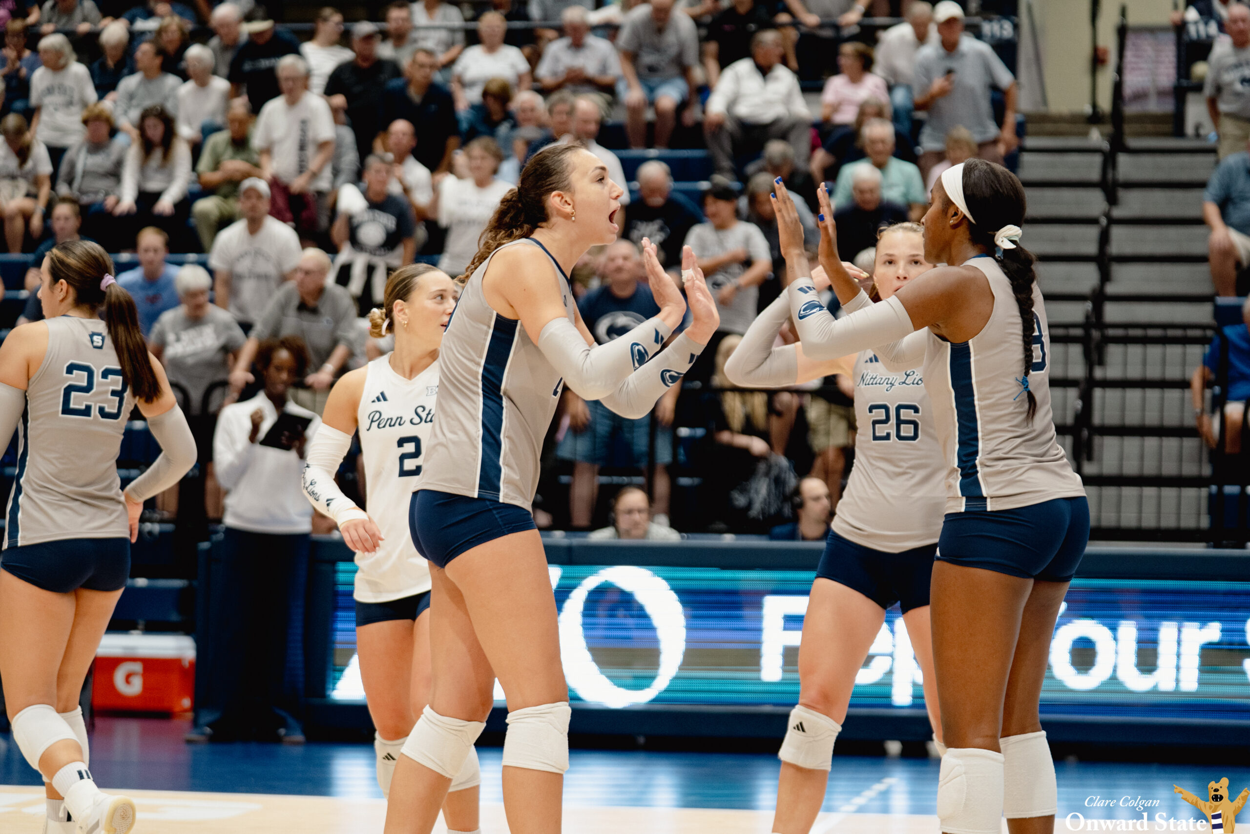 Penn State Women's Volleyball Completes Perfect Invitational with Sweep of Hofstra